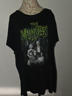 Munster Black "The Munsters" Graphic Short Sleeve Tee with Green Logo